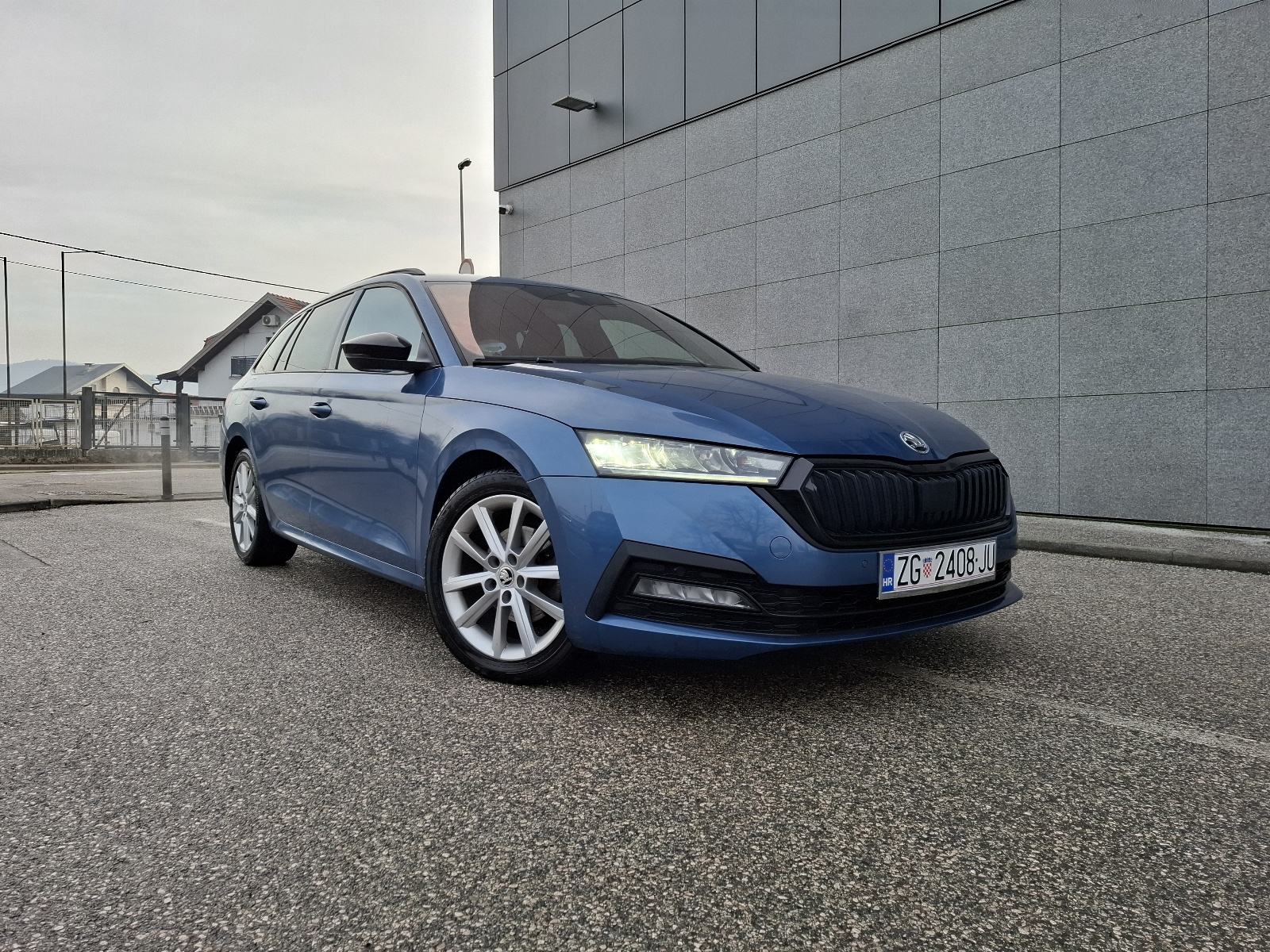 Škoda Octavia Combi 2,0 TDI automatik, fotografija 20
