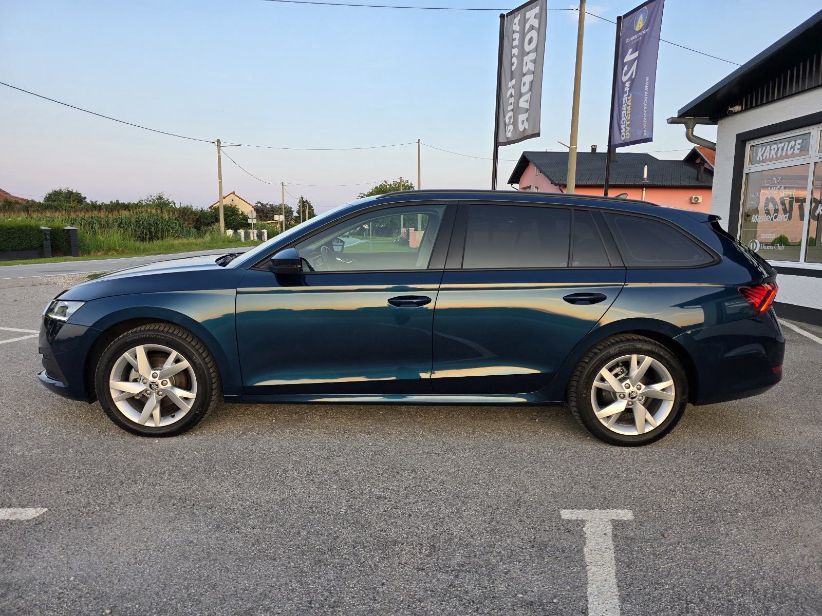 Škoda Octavia Combi 2,0 TDI automatik,110kw,FRONT ASSIST,NAVI,TEMP, fotografija 8