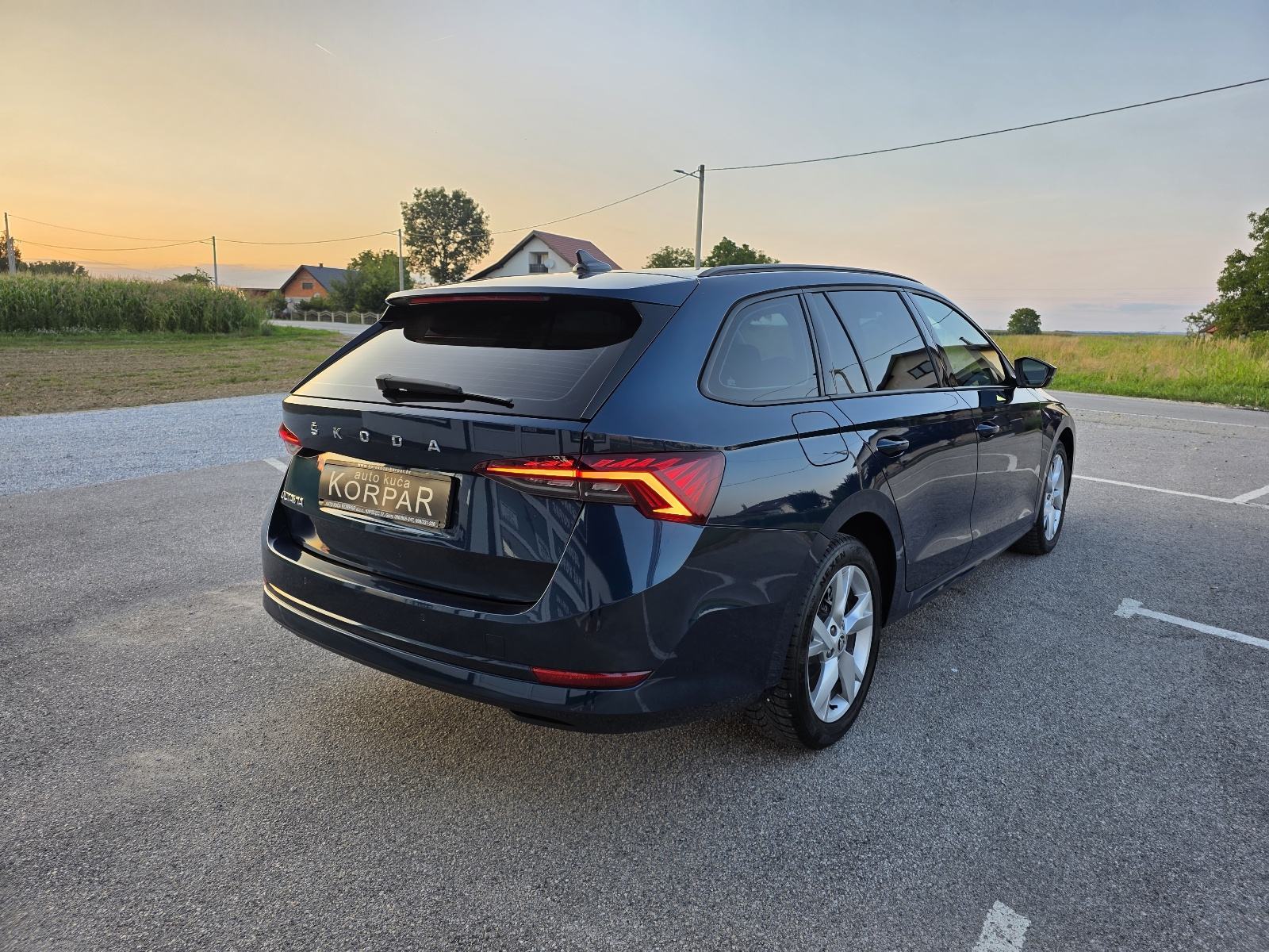 Škoda Octavia Combi 2,0 TDI automatik,110kw,FRONT ASSIST,NAVI,TEMP, fotografija 5