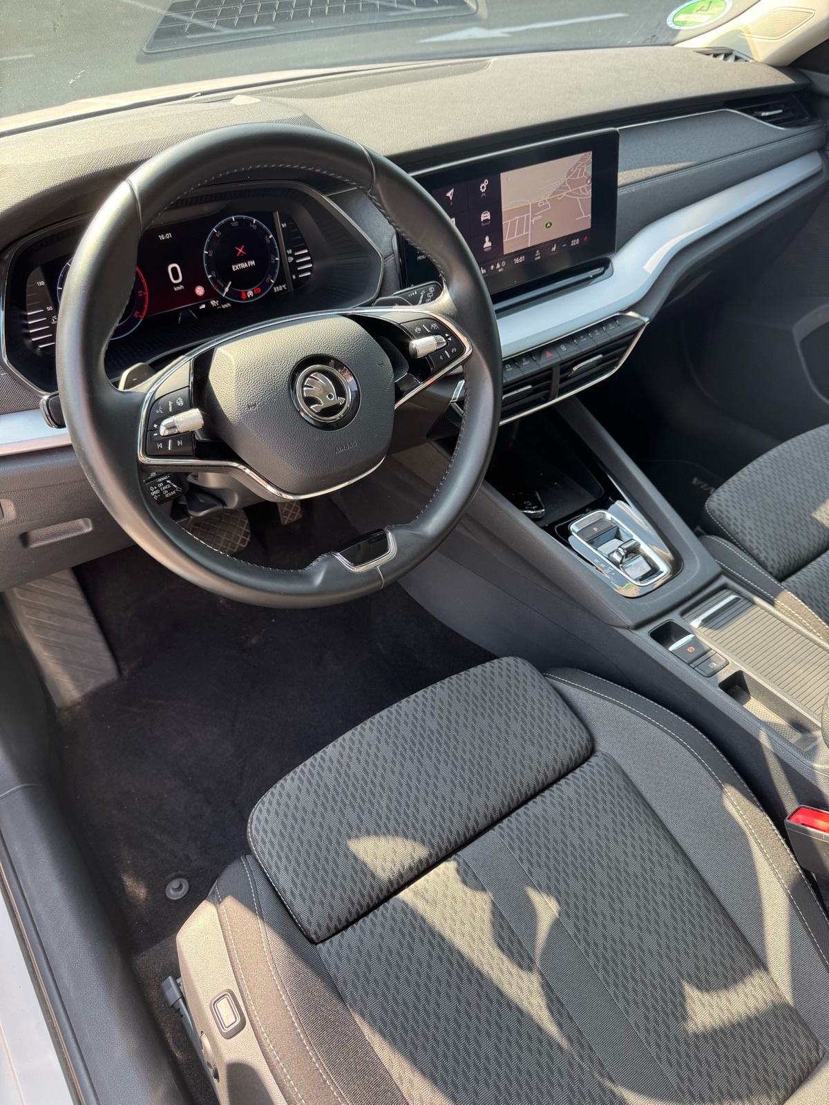 Škoda Octavia Combi 2.0 TDI DSG+F1+MATRIX+ACC+KAMERA+MASAZA, fotografija 13