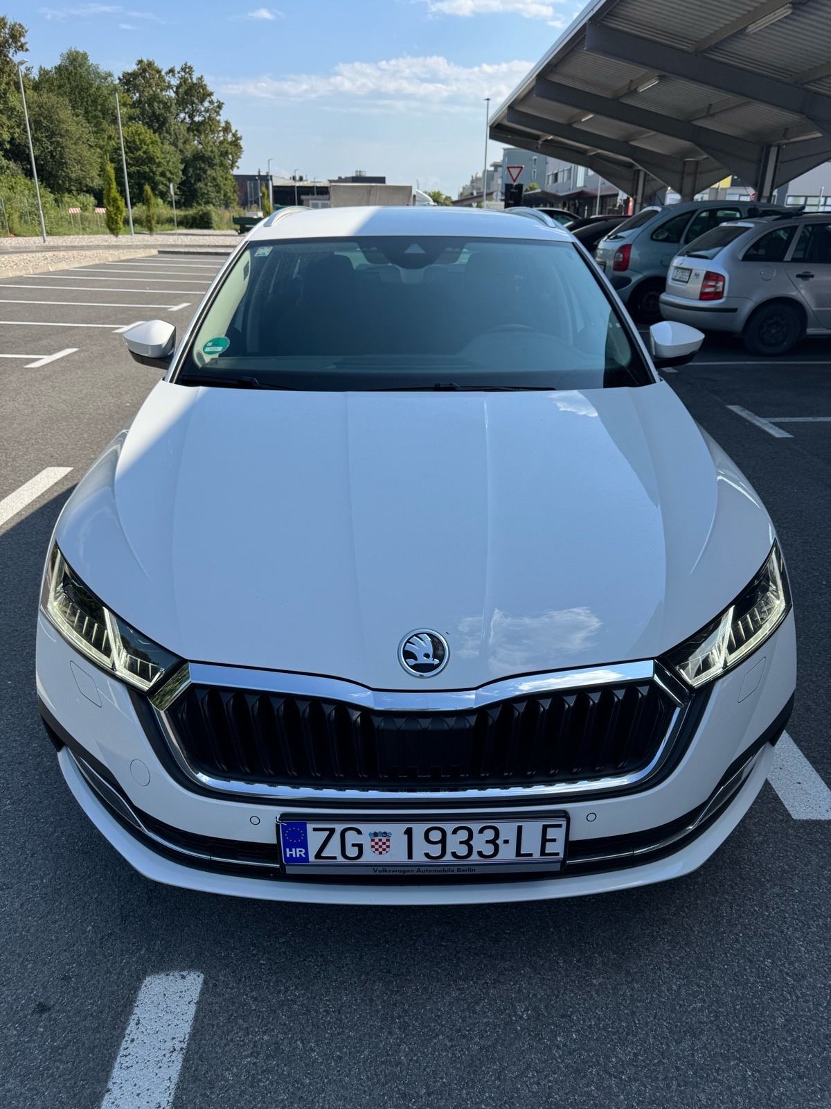 Škoda Octavia Combi 2.0 TDI DSG+F1+MATRIX+ACC+KAMERA+MASAZA, fotografija 9