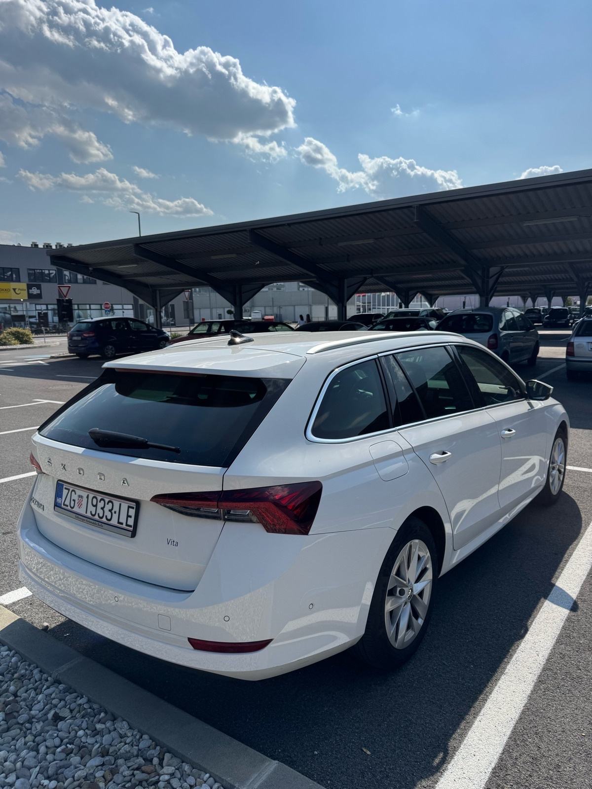 Škoda Octavia Combi 2.0 TDI DSG+F1+MATRIX+ACC+KAMERA+MASAZA, fotografija 7