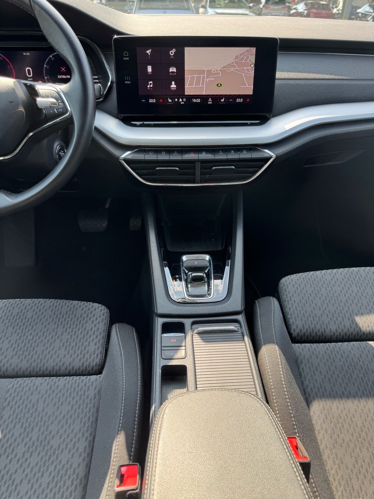 Škoda Octavia Combi 2.0 TDI DSG+F1+MATRIX+ACC+KAMERA+MASAZA, fotografija 14