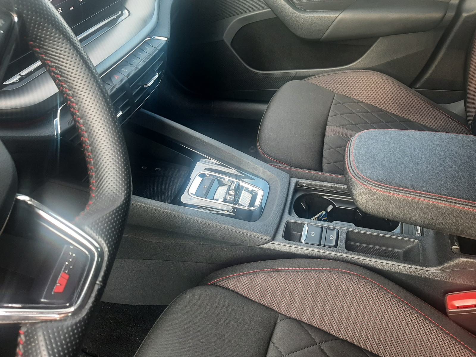 Škoda Octavia Combi 2,0 TDI automatik, fotografija 6