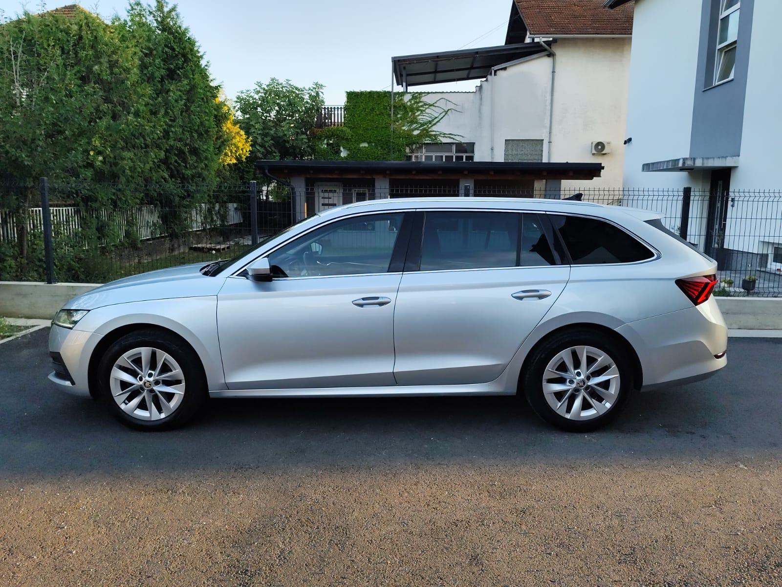 Škoda Octavia Combi 2,0 TDI DSG 2023g **STYLE*VIRTUAL*LED*TOP STANJE**, fotografija 15