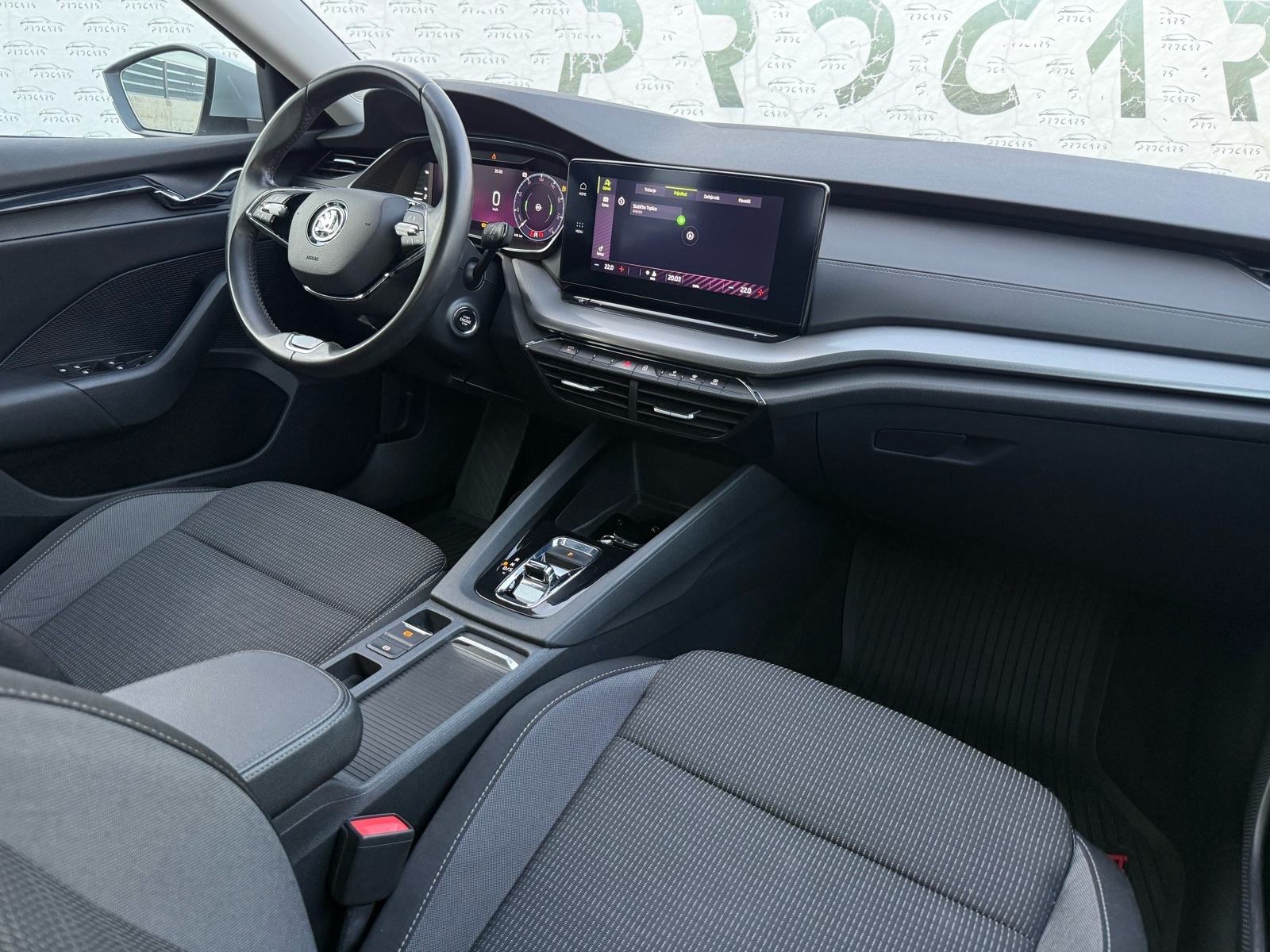 Škoda Octavia Combi 2,0 TDI °STYLE°ALU 16°VIRTUAL°NAVIGACIJA°, fotografija 9