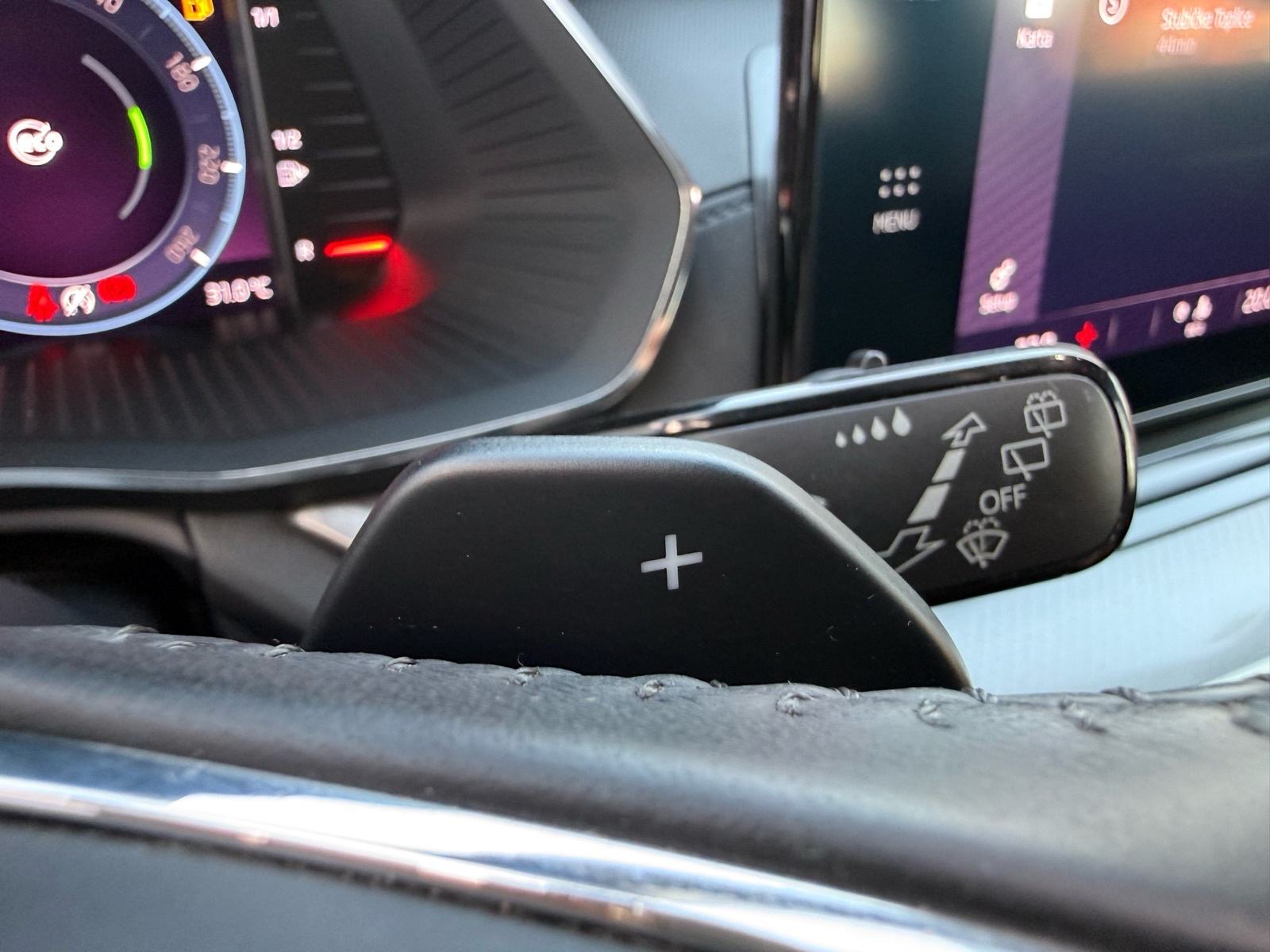 Škoda Octavia Combi 2,0 TDI °STYLE°ALU 16°VIRTUAL°NAVIGACIJA°, fotografija 12
