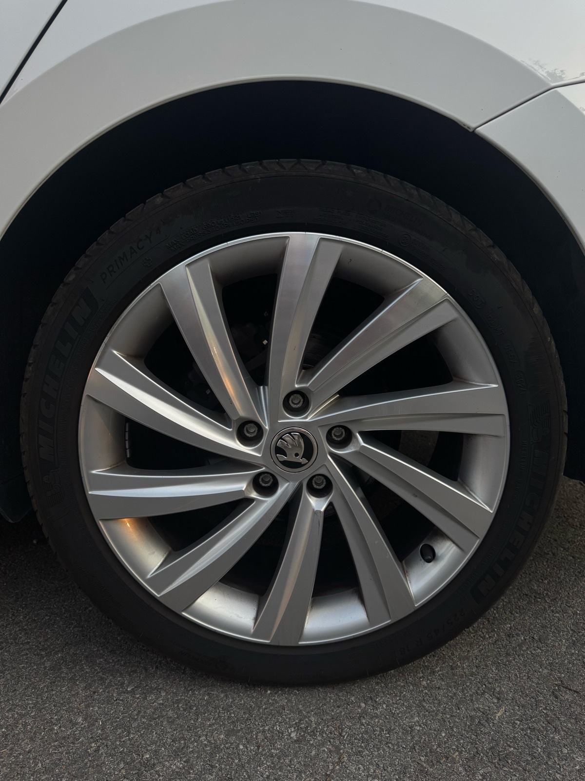 Škoda Octavia Combi 2,0 TDI automatik - bogata oprema, fotografija 12