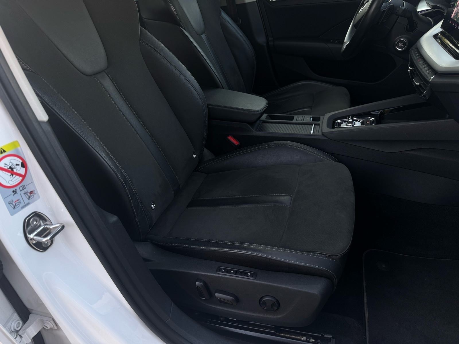 Škoda Octavia Combi 2,0 TDI automatik - bogata oprema, fotografija 8