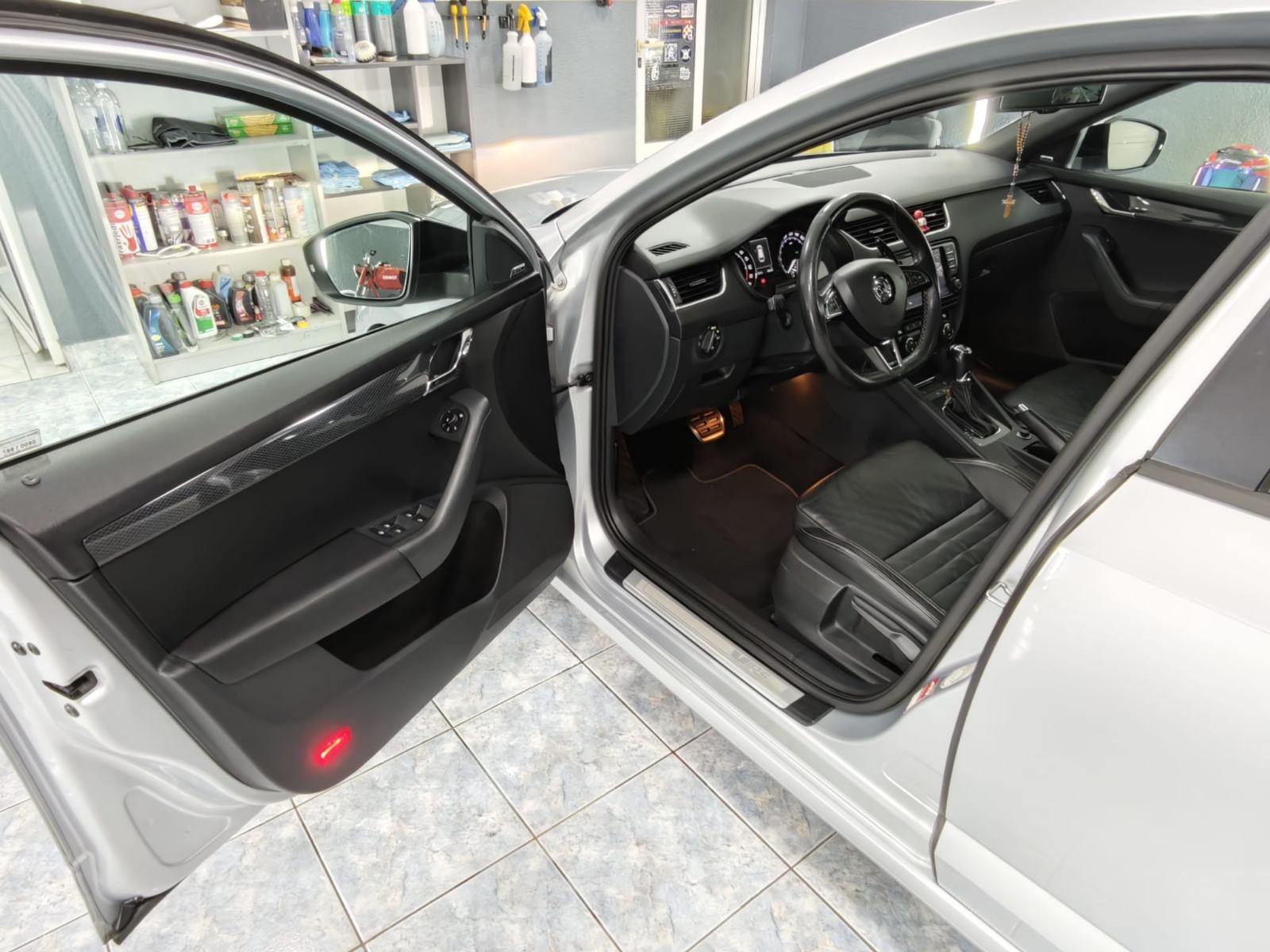 Škoda Octavia RS Combi 2,0 TDI automatik, fotografija 11