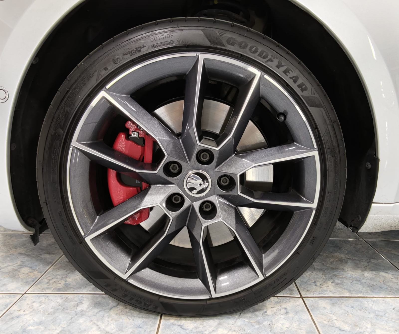 Škoda Octavia RS Combi 2,0 TDI automatik, fotografija 15