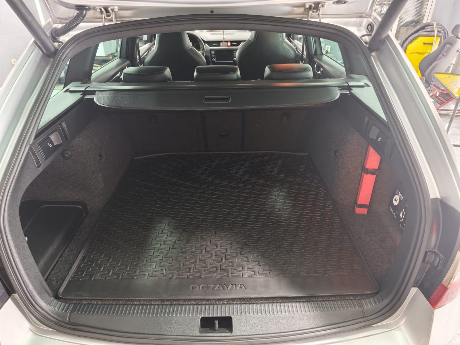 Škoda Octavia RS Combi 2,0 TDI automatik, fotografija 20