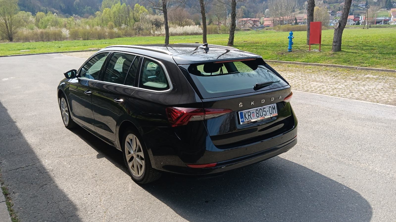 Škoda Octavia Combi 2,0 TDI automatik, fotografija 8
