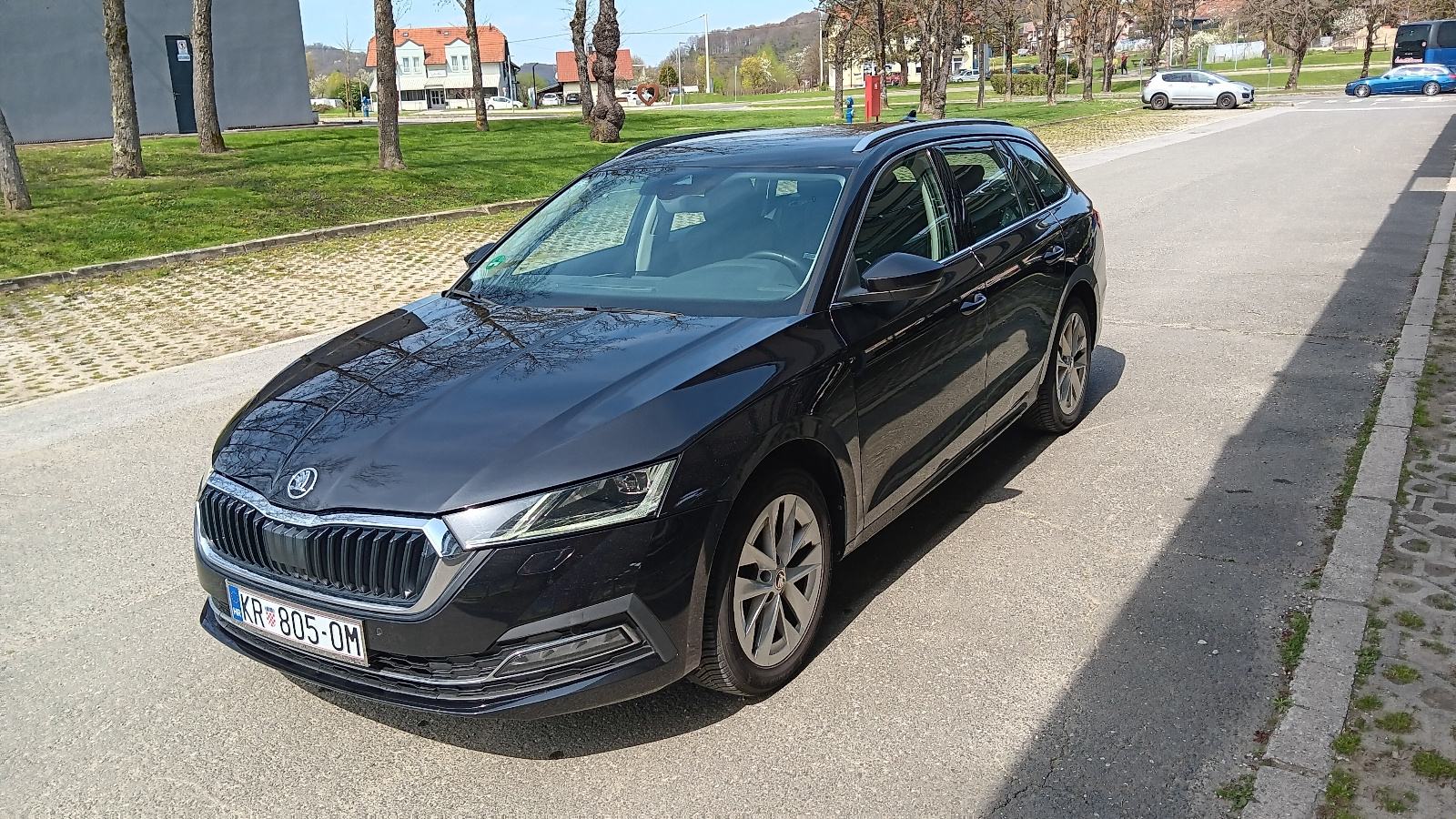 Škoda Octavia Combi 2,0 TDI automatik, fotografija 5