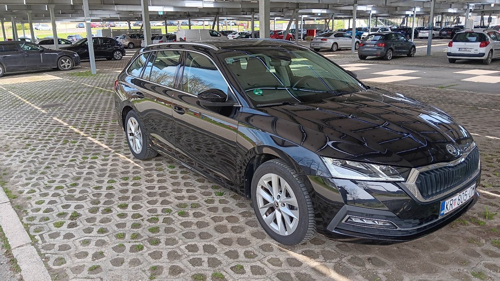 Škoda Octavia Combi 2,0 TDI automatik, fotografija 6