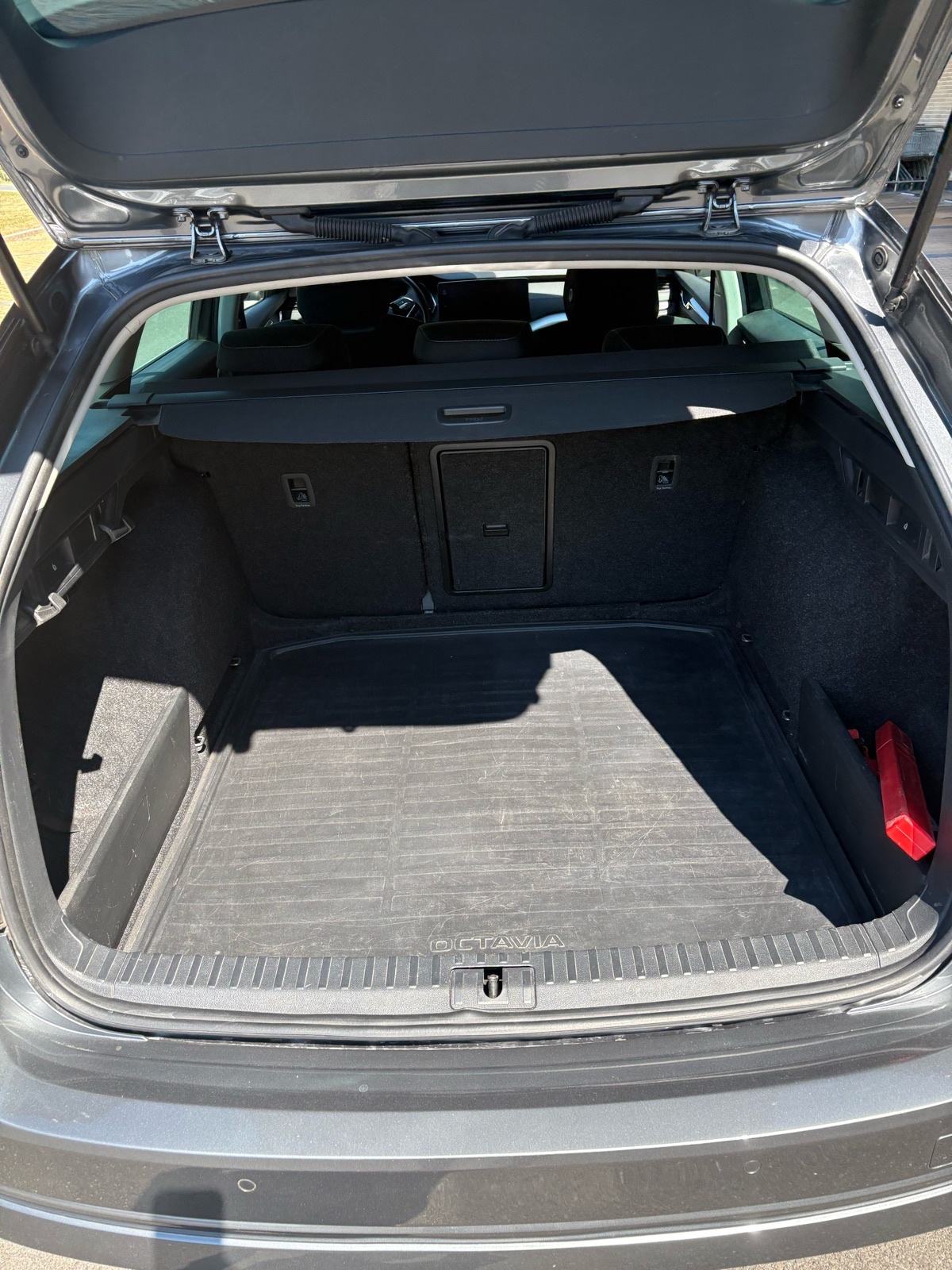 Škoda Octavia Combi 2,0 TDI automatik, fotografija 13