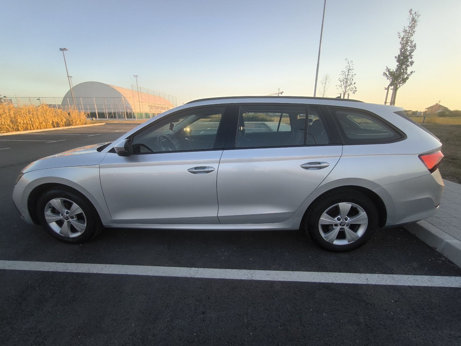 Škoda Octavia Combi 2,0 TDI automatik, fotografija 4