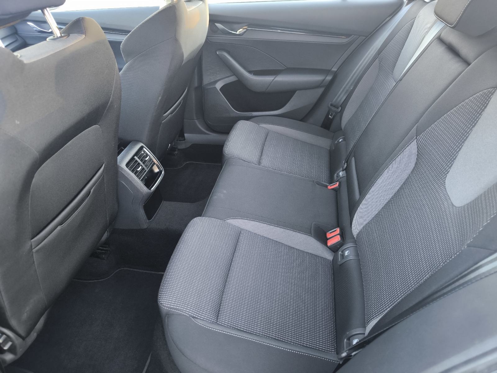 Škoda Octavia Combi 2,0 TDI automatik, fotografija 10