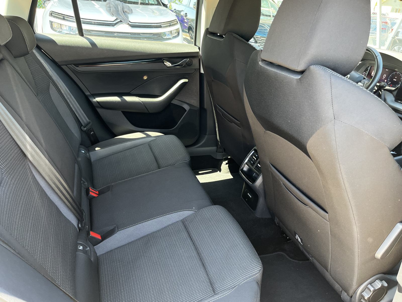 Škoda Octavia Combi 2,0 TDI AMBITION, LEASING BEZ UČEŠĆA I BEZ JAMCA, fotografija 15