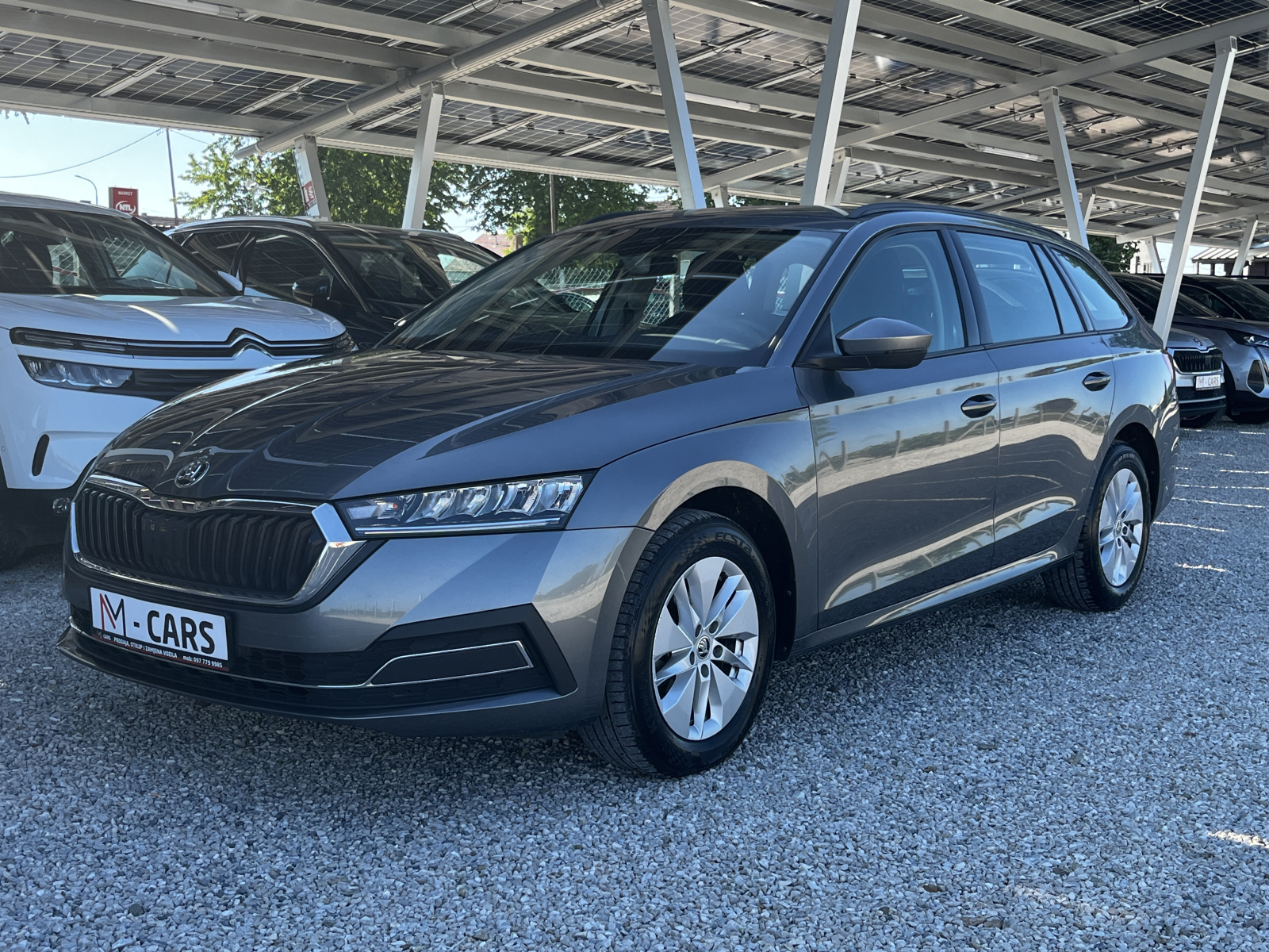 Škoda Octavia Combi 2,0 TDI AMBITION, LEASING BEZ UČEŠĆA I BEZ JAMCA, fotografija 2