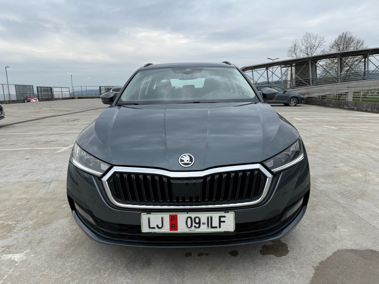 Škoda Octavia Combi 2.0 TDI DSG | 2022 | EUR1 cert. | 141tkm | JAMSTVO, fotografija 2