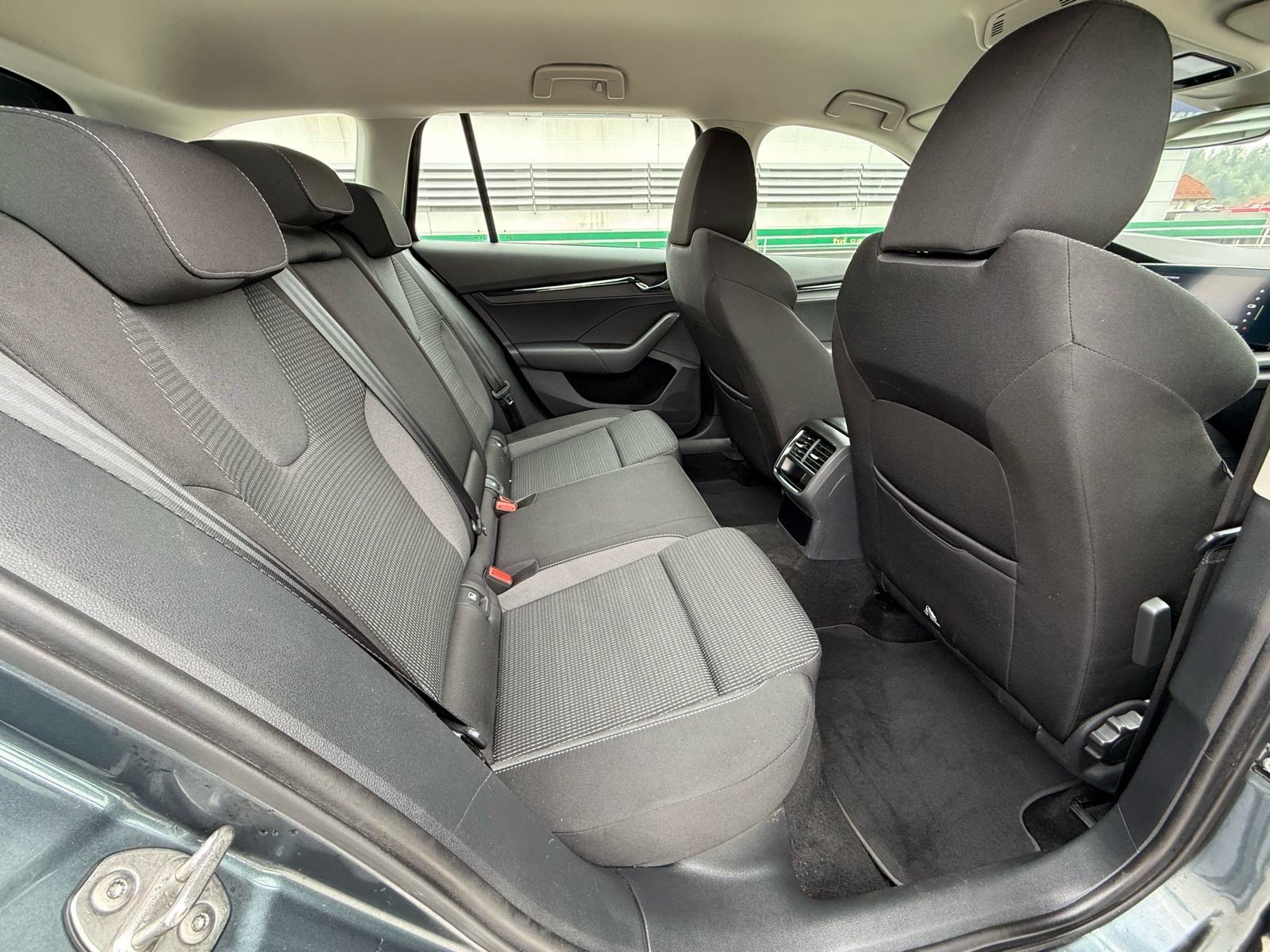 Škoda Octavia Combi 2.0 TDI DSG | 2022 | EUR1 cert. | 141tkm | JAMSTVO, fotografija 13
