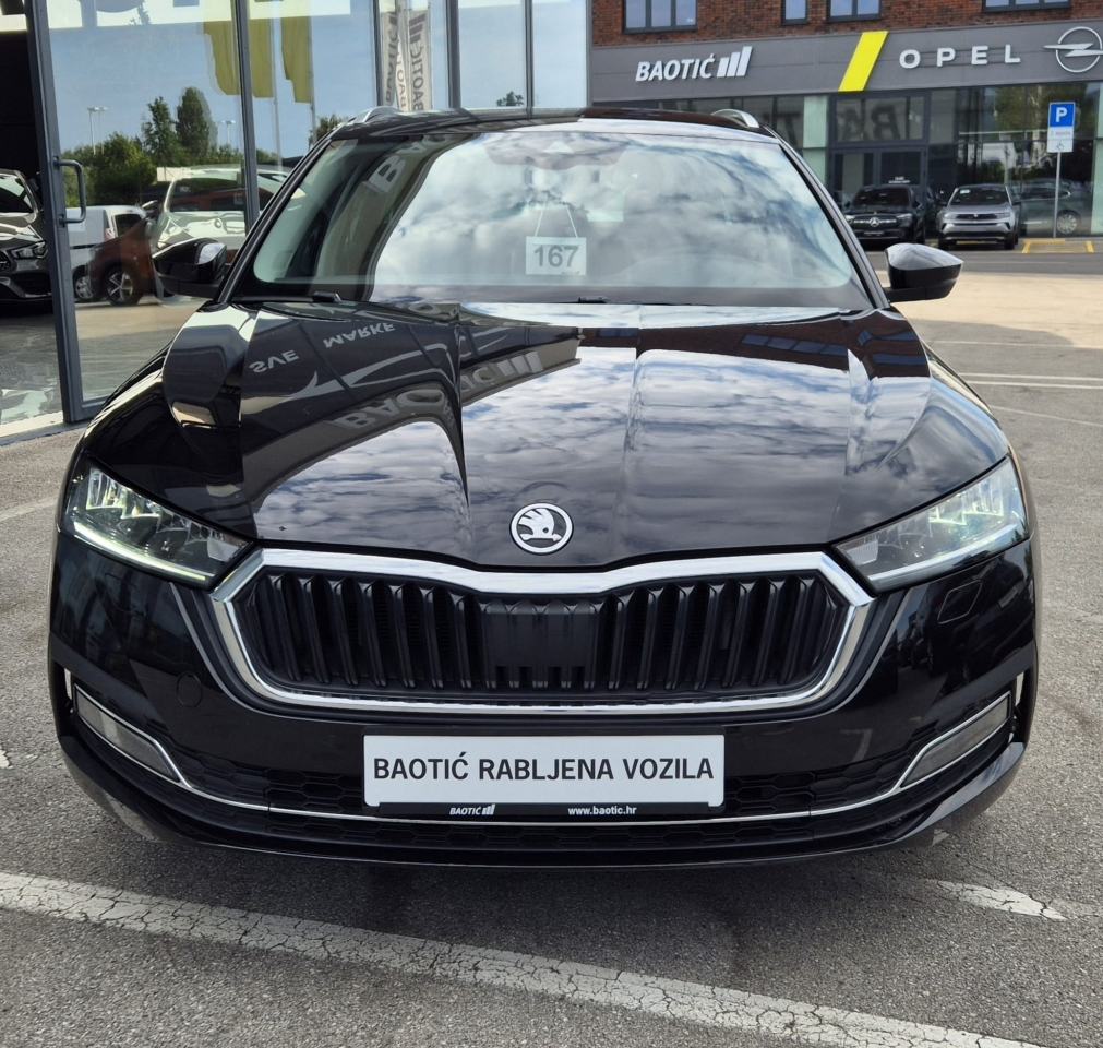 Škoda Octavia Combi 2,0 TDI DSG ALU NAVI FULL LED AMBI.LIGHT*, fotografija 3