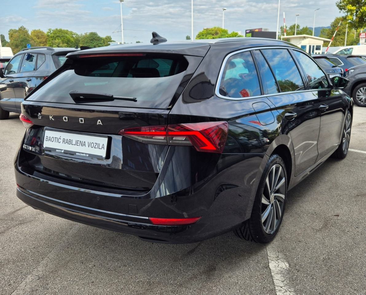 Škoda Octavia Combi 2,0 TDI DSG ALU NAVI FULL LED AMBI.LIGHT*, fotografija 7