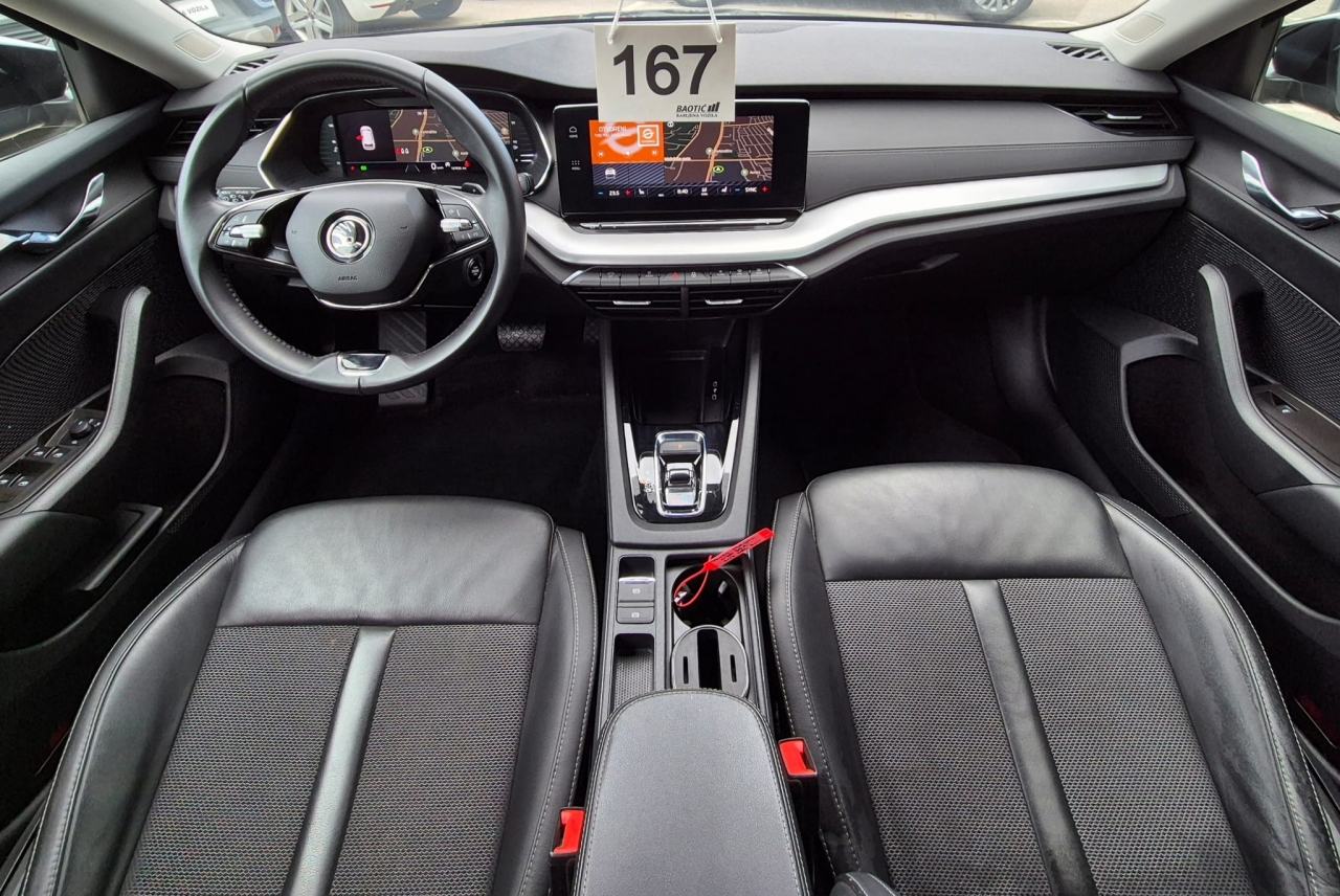 Škoda Octavia Combi 2,0 TDI DSG ALU NAVI FULL LED AMBI.LIGHT*, fotografija 8