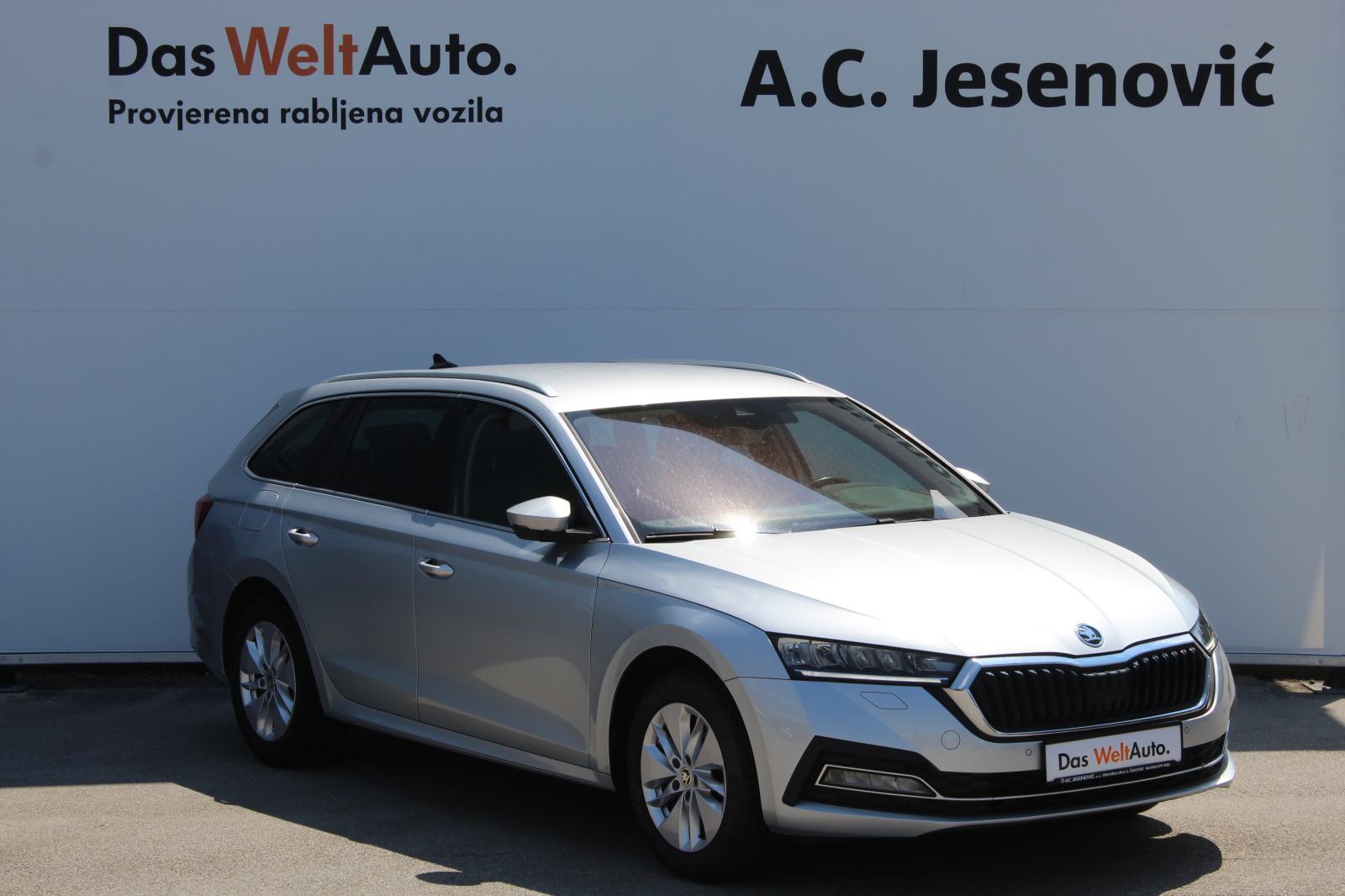 Škoda Octavia Combi 2,0 TDI DSG Ambition, fotografija 3