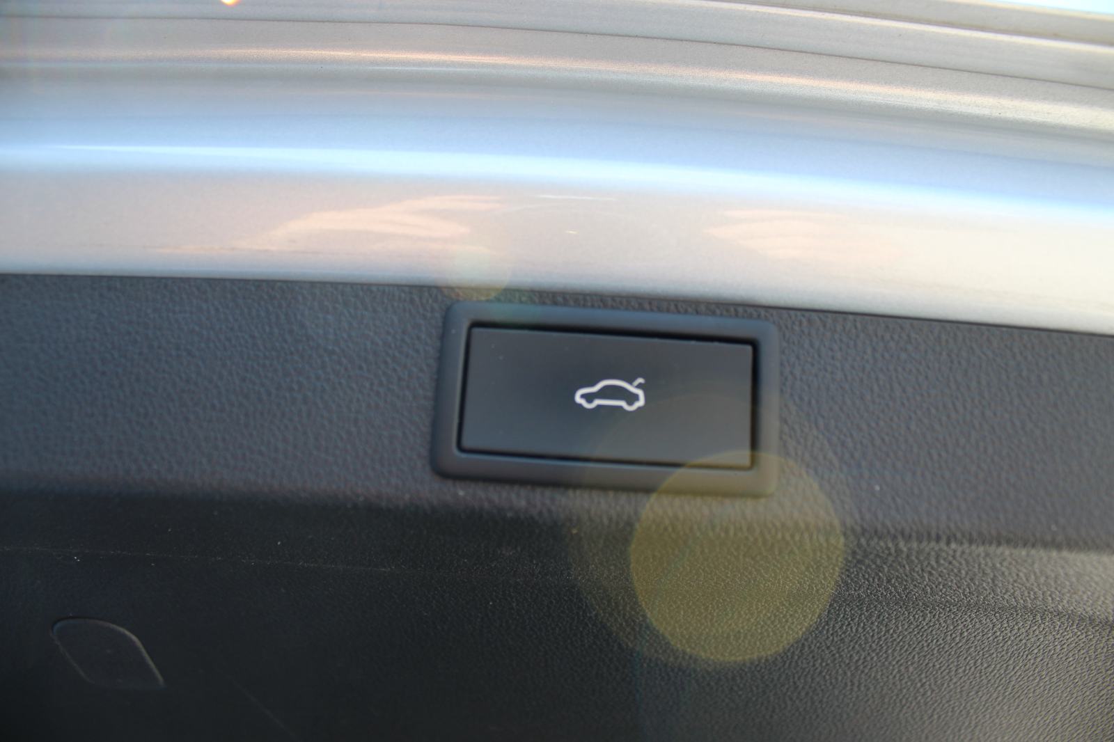 Škoda Octavia Combi 2,0 TDI DSG Ambition, fotografija 16