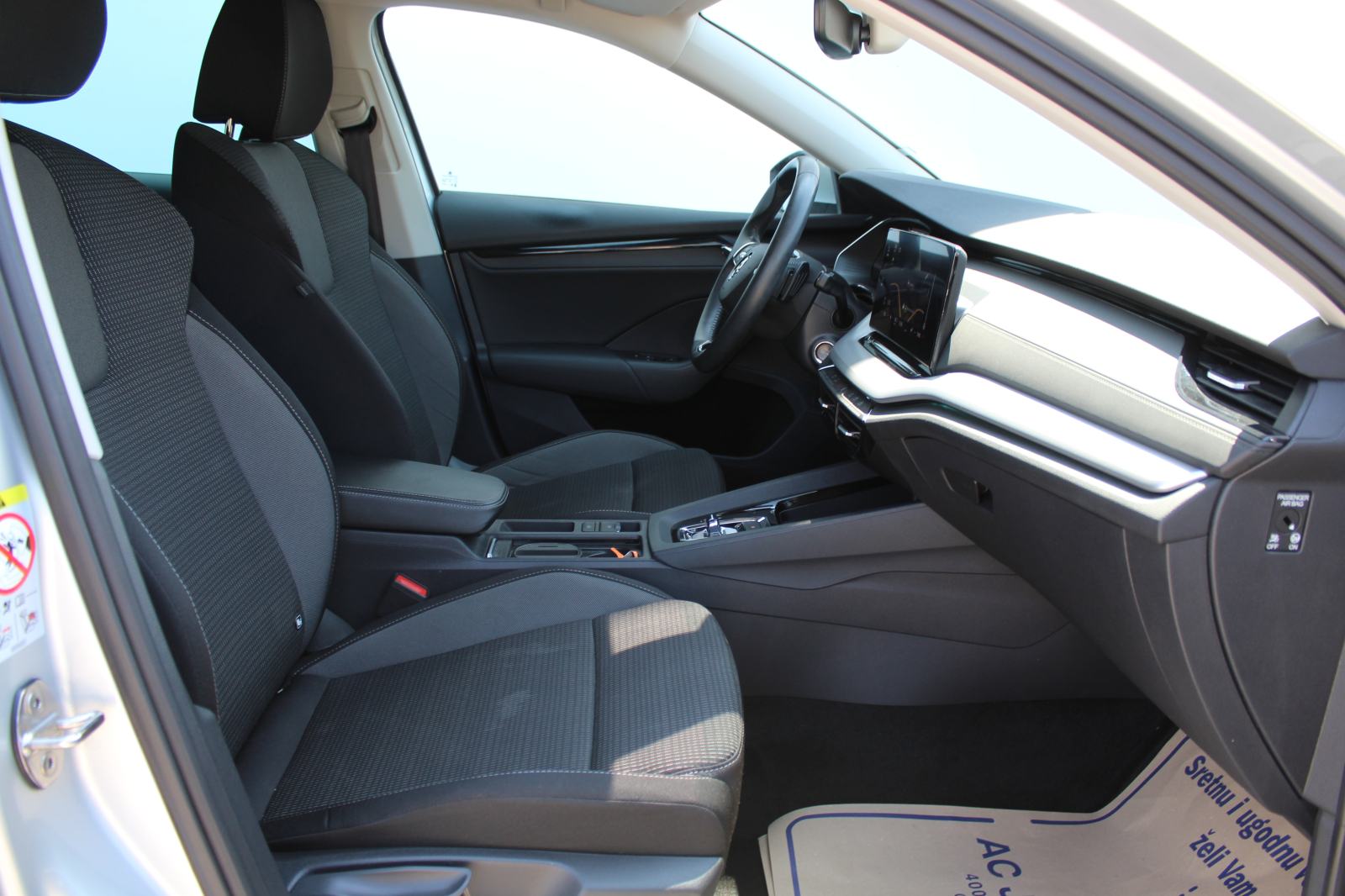 Škoda Octavia Combi 2,0 TDI DSG Ambition, fotografija 12