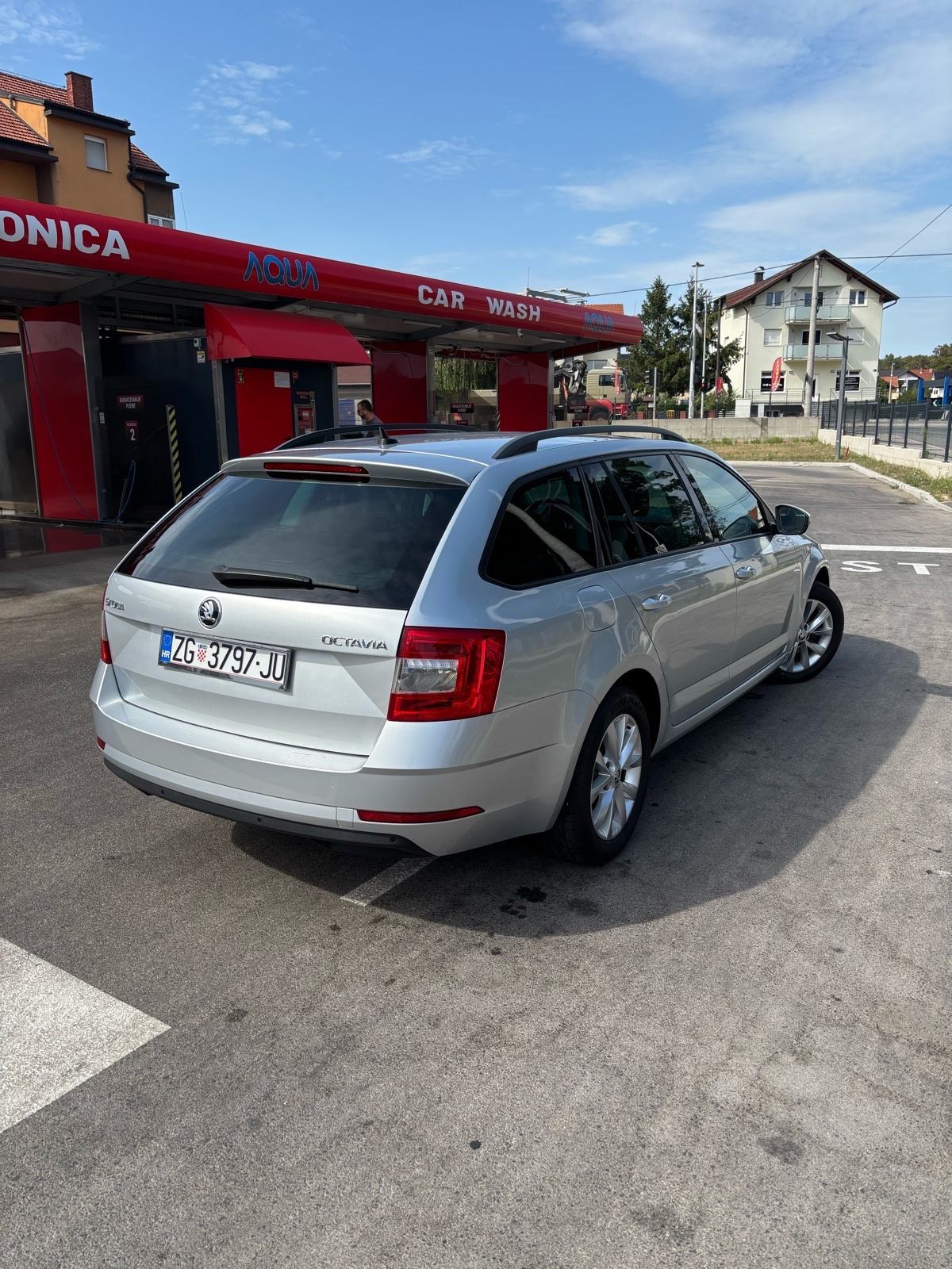 Škoda Octavia Combi 2,0 TDI DSG automatik, fotografija 3