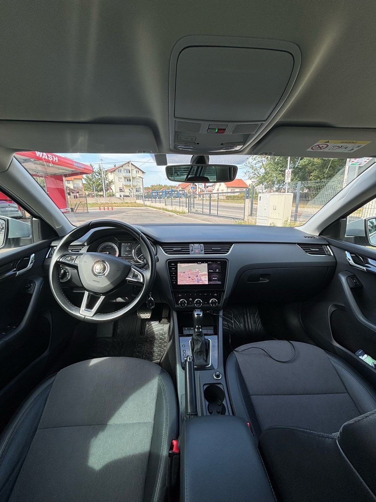 Škoda Octavia Combi 2,0 TDI DSG automatik, fotografija 5