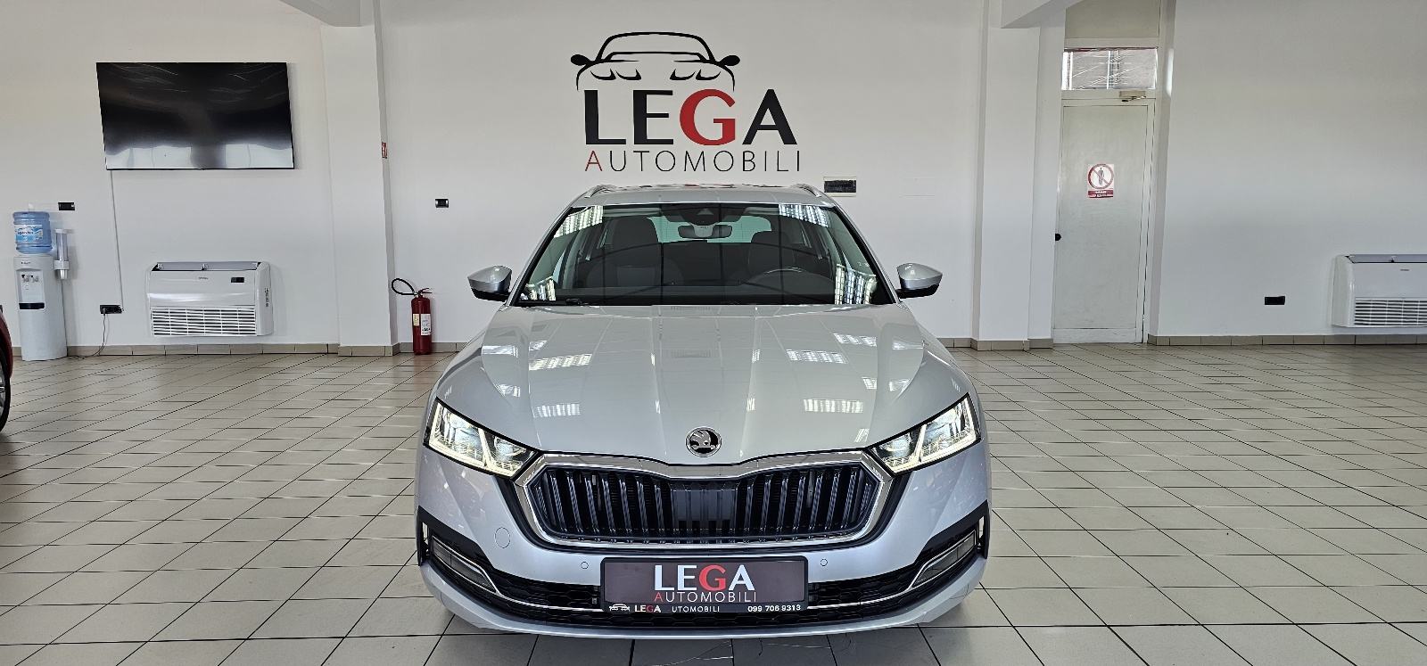 Škoda Octavia Combi 2,0 TDI DSG,EXECUTIVE,LEASING DO 8g.BEZ UČEŠĆA, fotografija 7