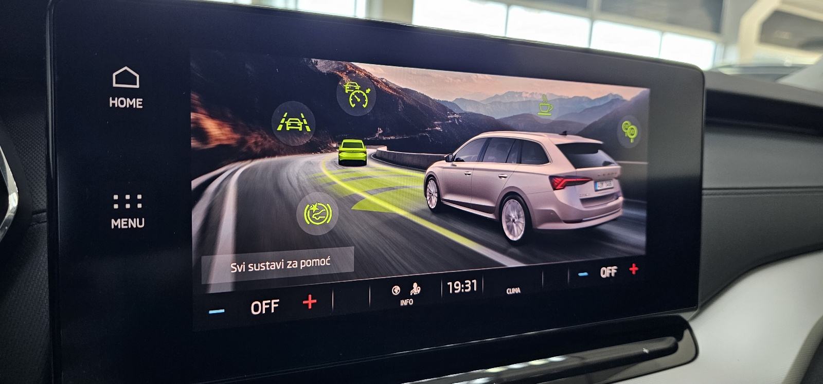 Škoda Octavia Combi 2,0 TDI DSG,EXECUTIVE,LEASING DO 8g.BEZ UČEŠĆA, fotografija 19