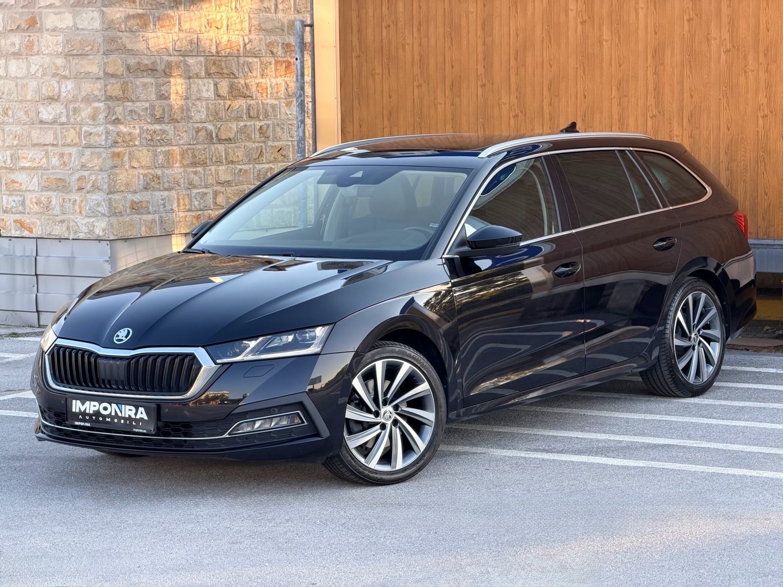 ŠKODA OCTAVIA COMBI 2,0 TDI DSG, FIRST EDITION, PANORAMA,VELIKI SERVIS, fotografija 4