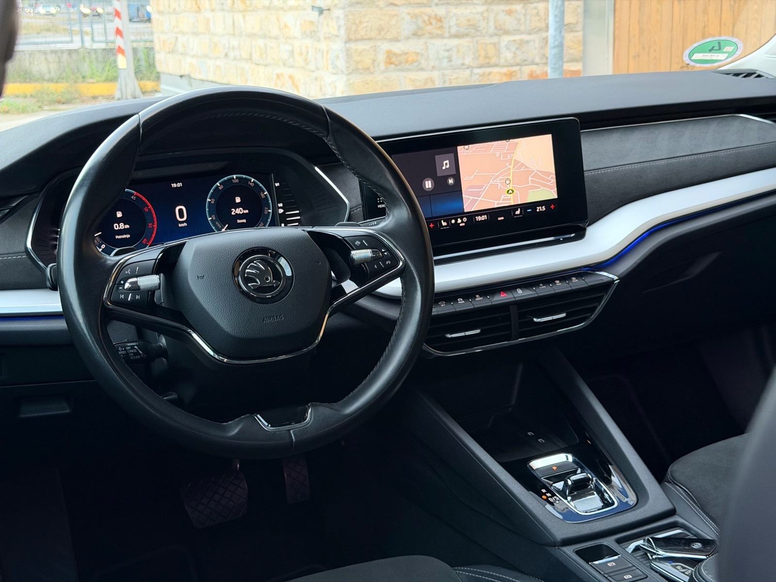 ŠKODA OCTAVIA COMBI 2,0 TDI DSG, FIRST EDITION, fotografija 20
