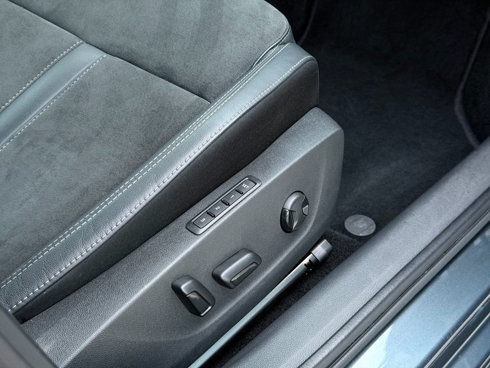 ŠKODA OCTAVIA COMBI 2,0 TDI DSG, FIRST EDITION, fotografija 11