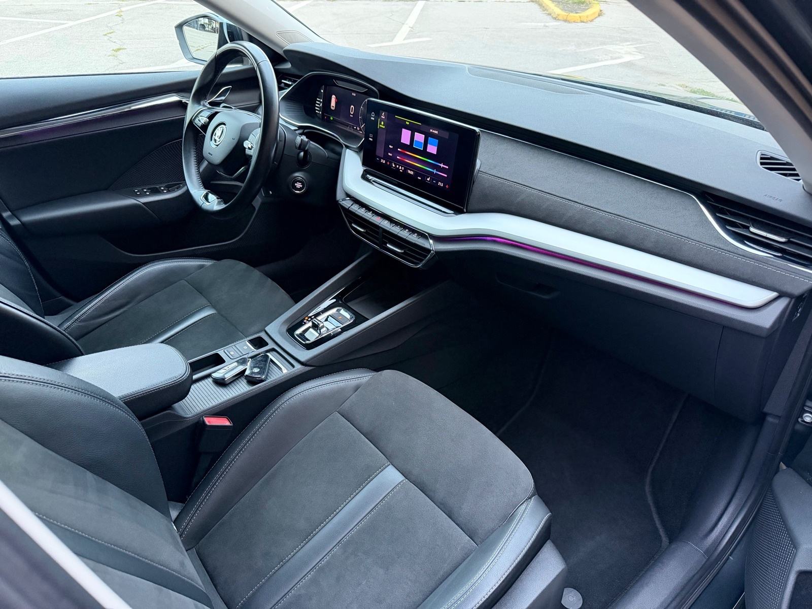 ŠKODA OCTAVIA COMBI 2,0 TDI DSG, FIRST EDITION, fotografija 14