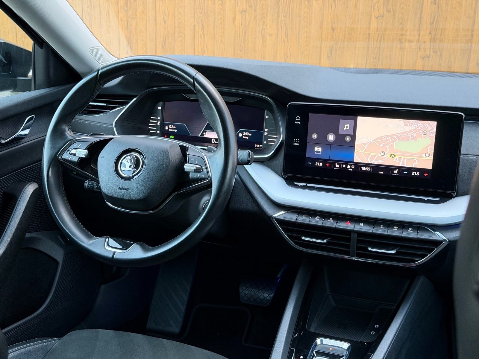 ŠKODA OCTAVIA COMBI 2,0 TDI DSG, FIRST EDITION, fotografija 18
