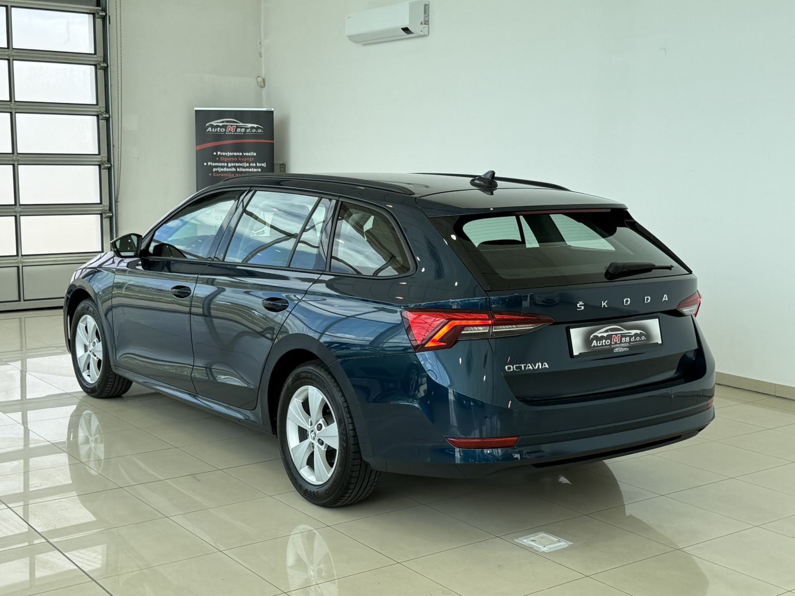 Škoda Octavia Combi 2.0 TDi DSG⭐️49.600km⭐️PDV⭐️KEYLESS⭐️GARANCIJA, fotografija 7
