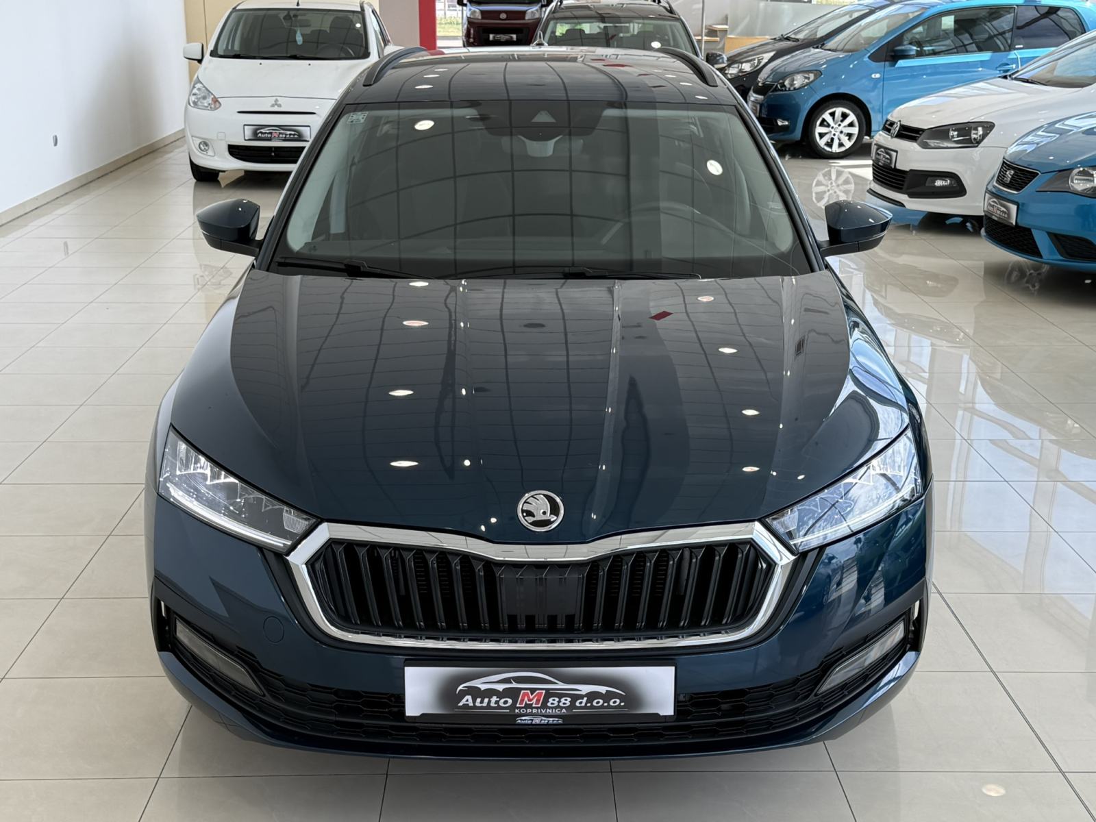 Škoda Octavia Combi 2.0 TDi DSG⭐️49.600km⭐️PDV⭐️KEYLESS⭐️GARANCIJA, fotografija 2