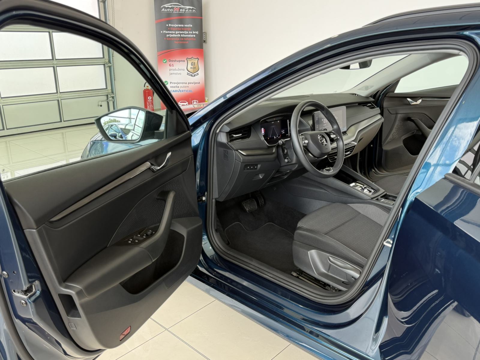 Škoda Octavia Combi 2.0 TDi DSG⭐️49.600km⭐️PDV⭐️KEYLESS⭐️GARANCIJA, fotografija 11