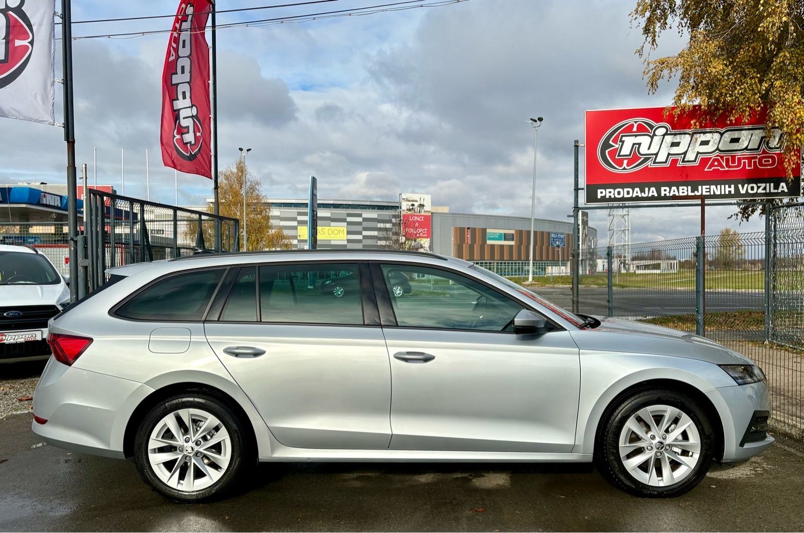 Škoda Octavia Combi 2,0 TDI DSG REG:04/2027 - PDV - LEASING RATA 278€, fotografija 7