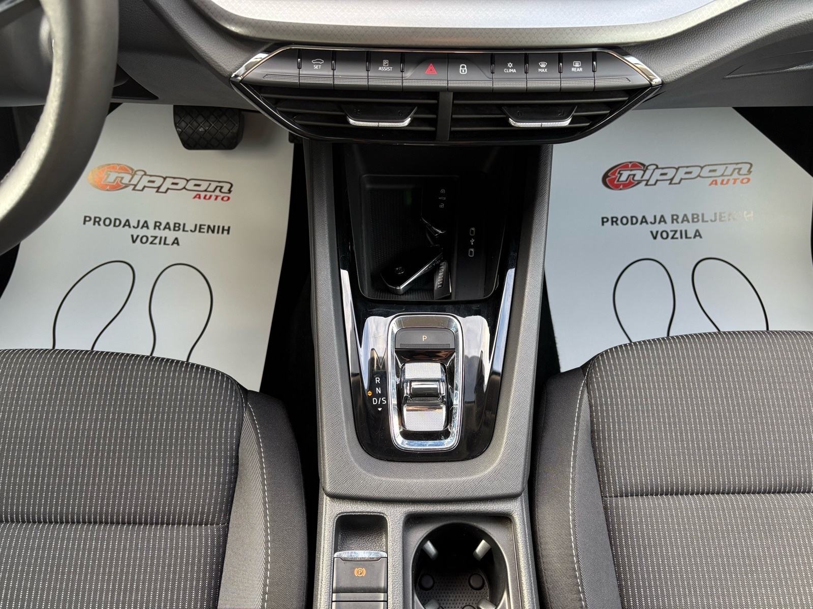 Škoda Octavia Combi 2,0 TDI DSG REG:04/2027 - PDV - LEASING RATA 278€, fotografija 16