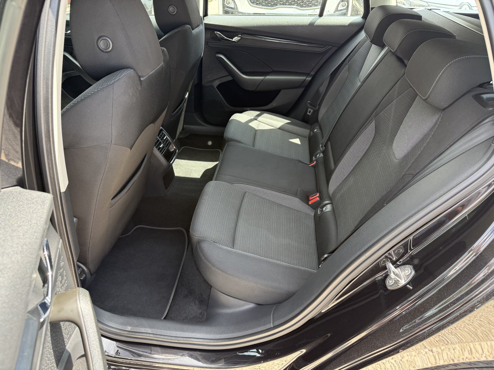 Škoda Octavia 2.0 TDI DSG (150) Ks - 2020. Godina - Ambi - SUSTAV PDV, fotografija 16