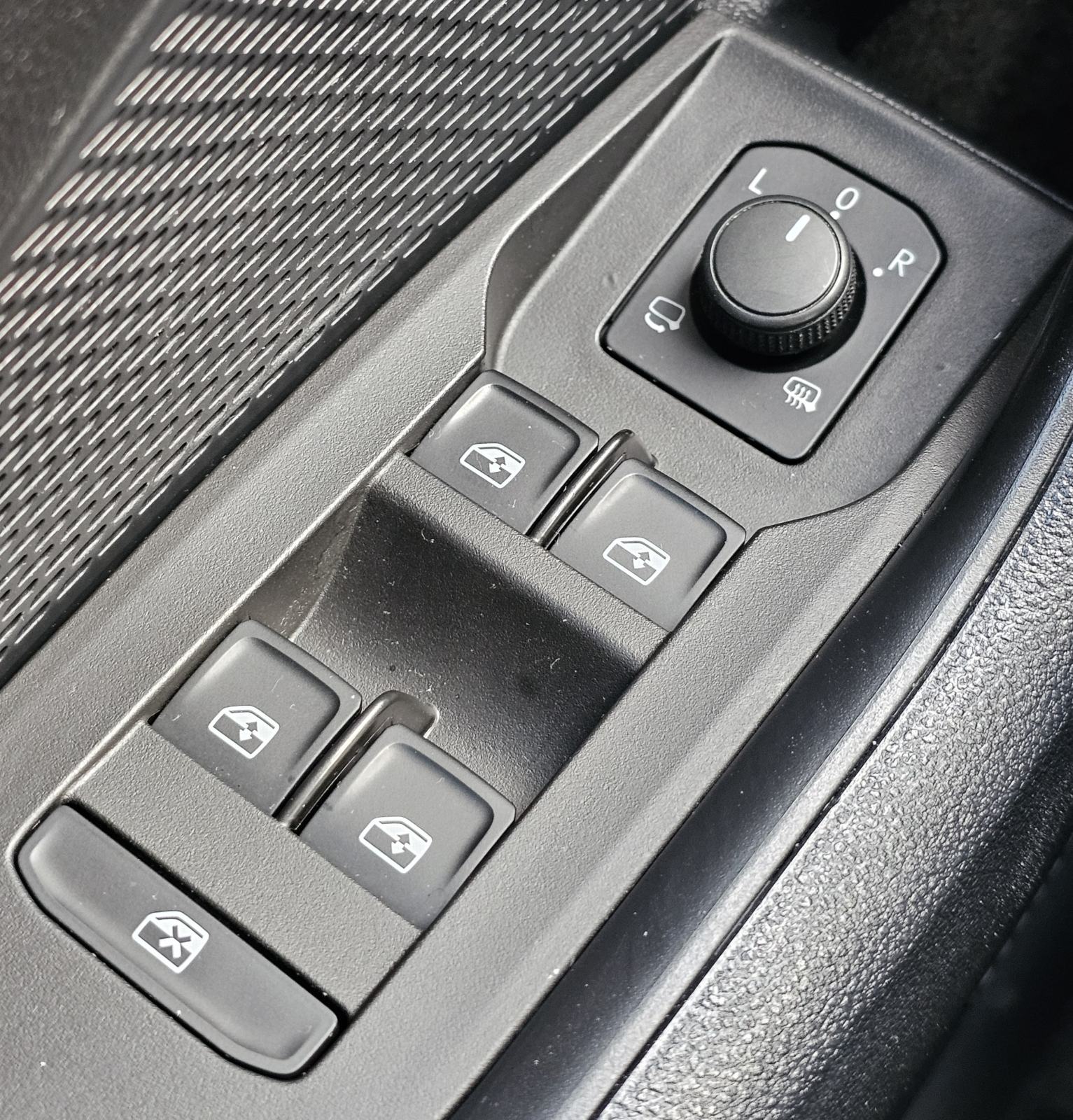 Škoda Octavia Combi 2,0 TDI DSG, fotografija 10
