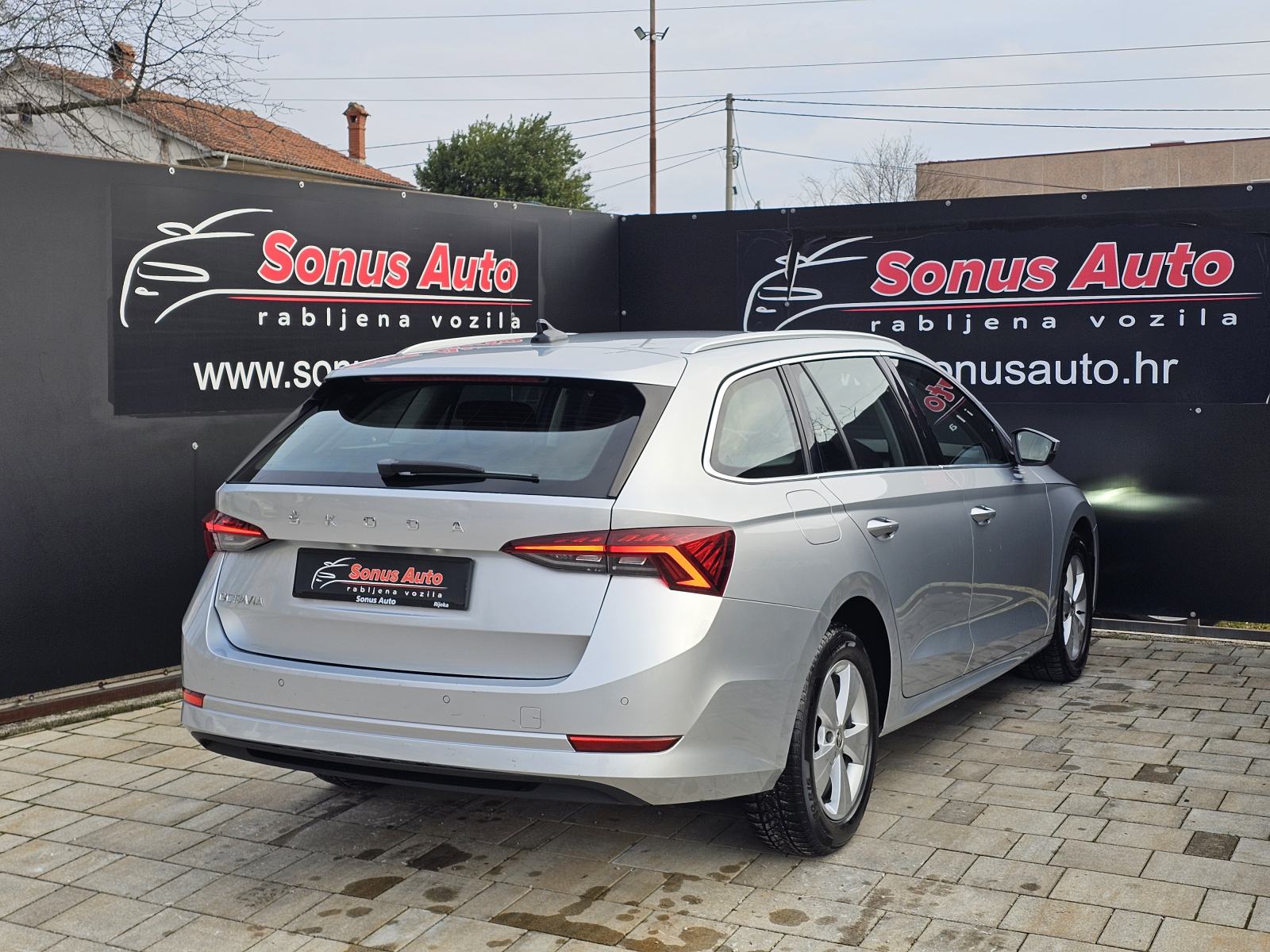 Škoda Octavia Combi 2,0 TDI DSG, fotografija 5