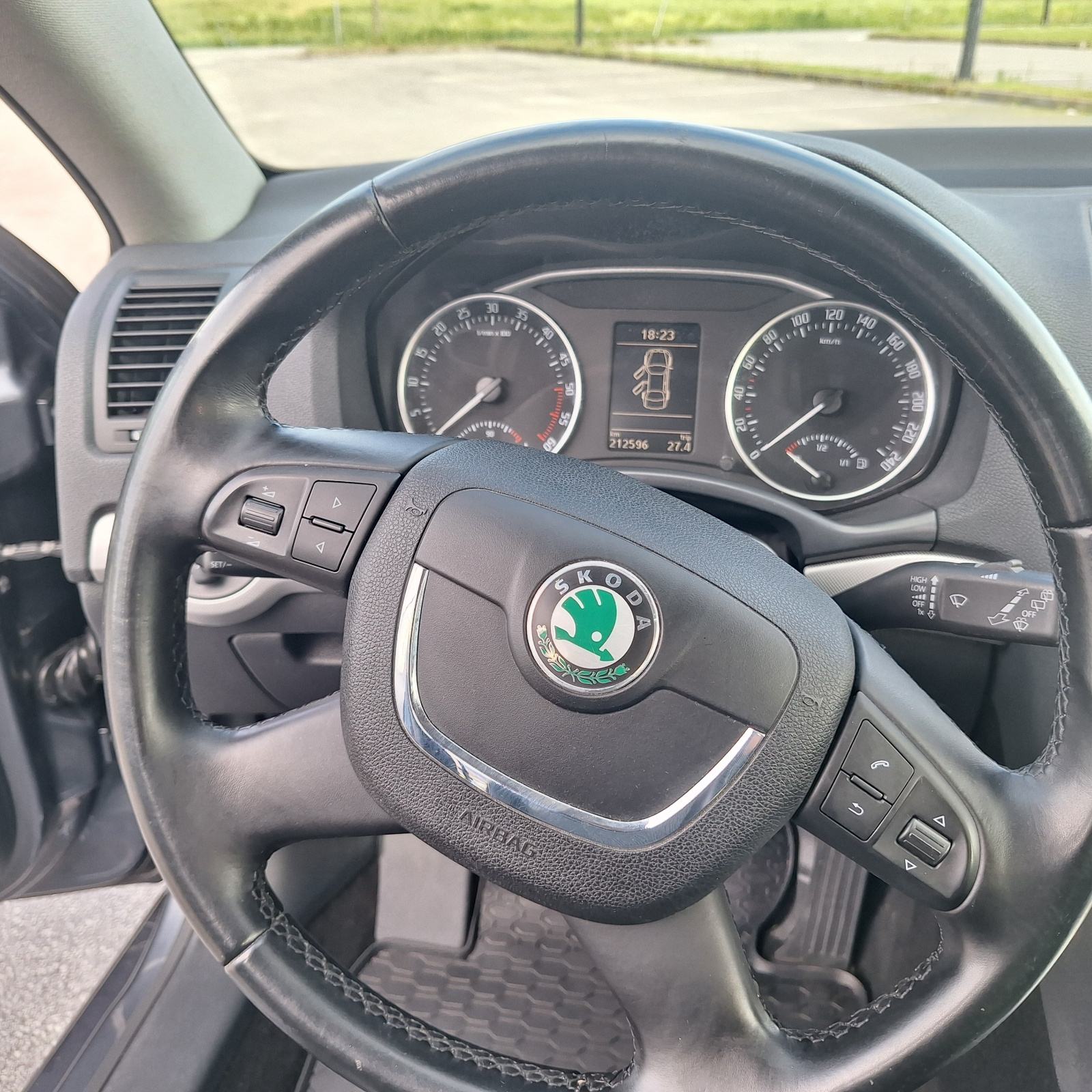 ŠKODA OCTAVIA COMBI 2.0 TDI DSG, fotografija 12